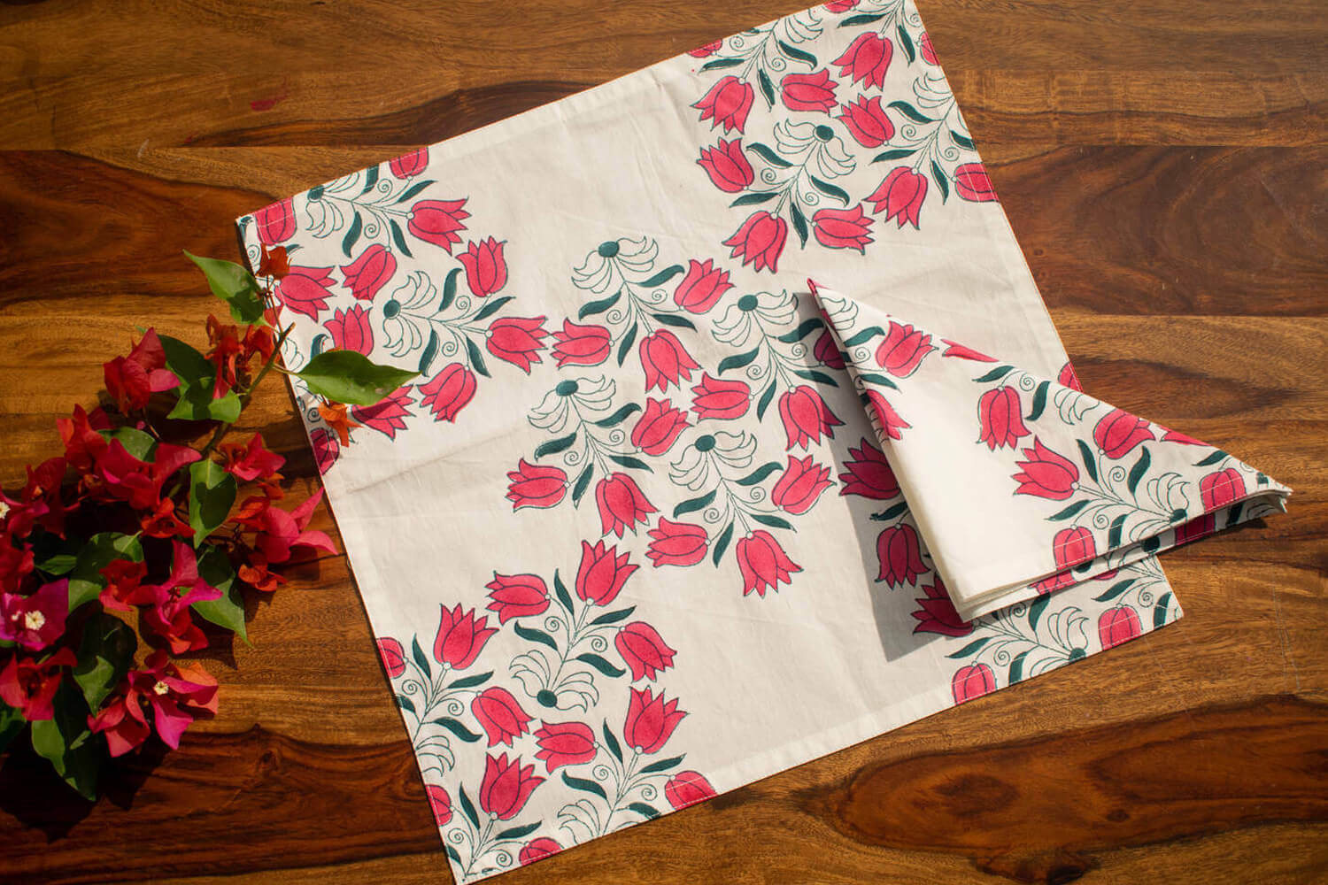 Tulip phool print hand blocked table cotton napkins | Earthan