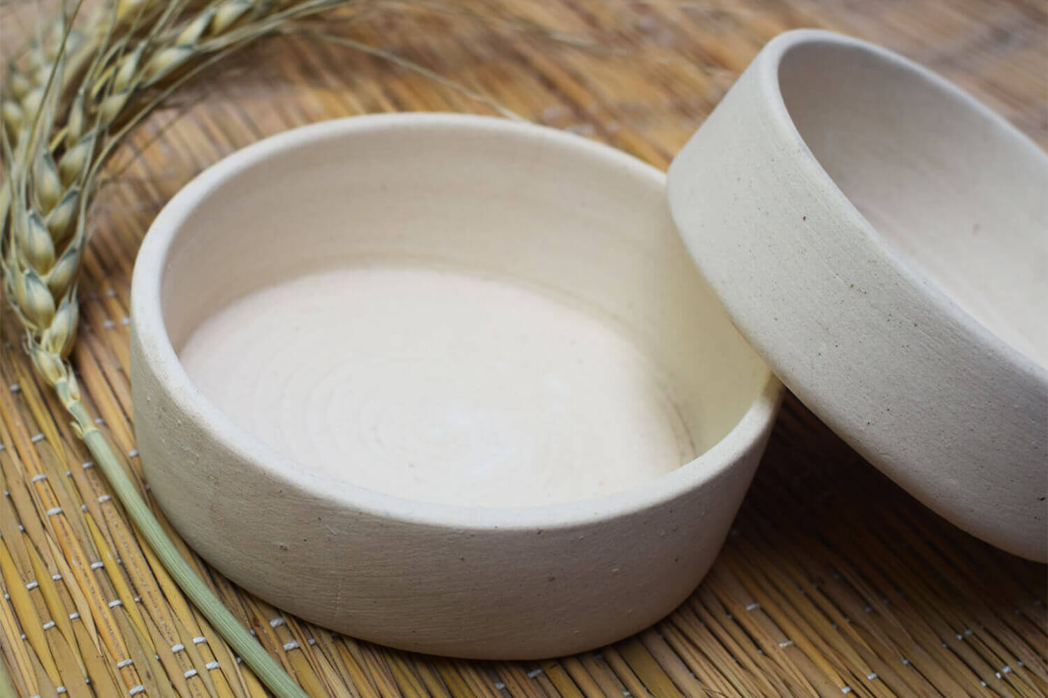 Spiral Ceramic Cigrattee Ashtray | Earthan