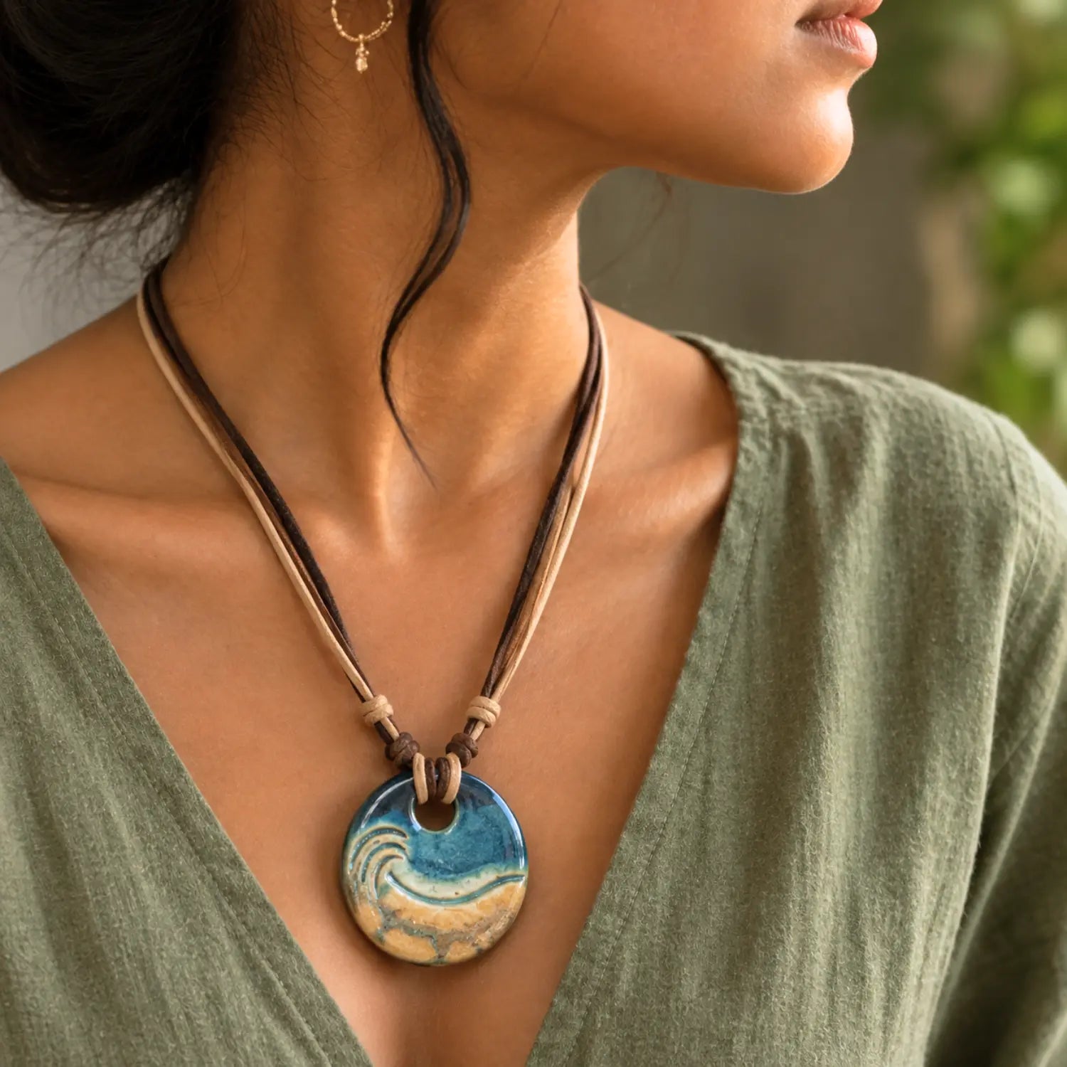 Gorgeous blue Ceramic Pendant | Earthan