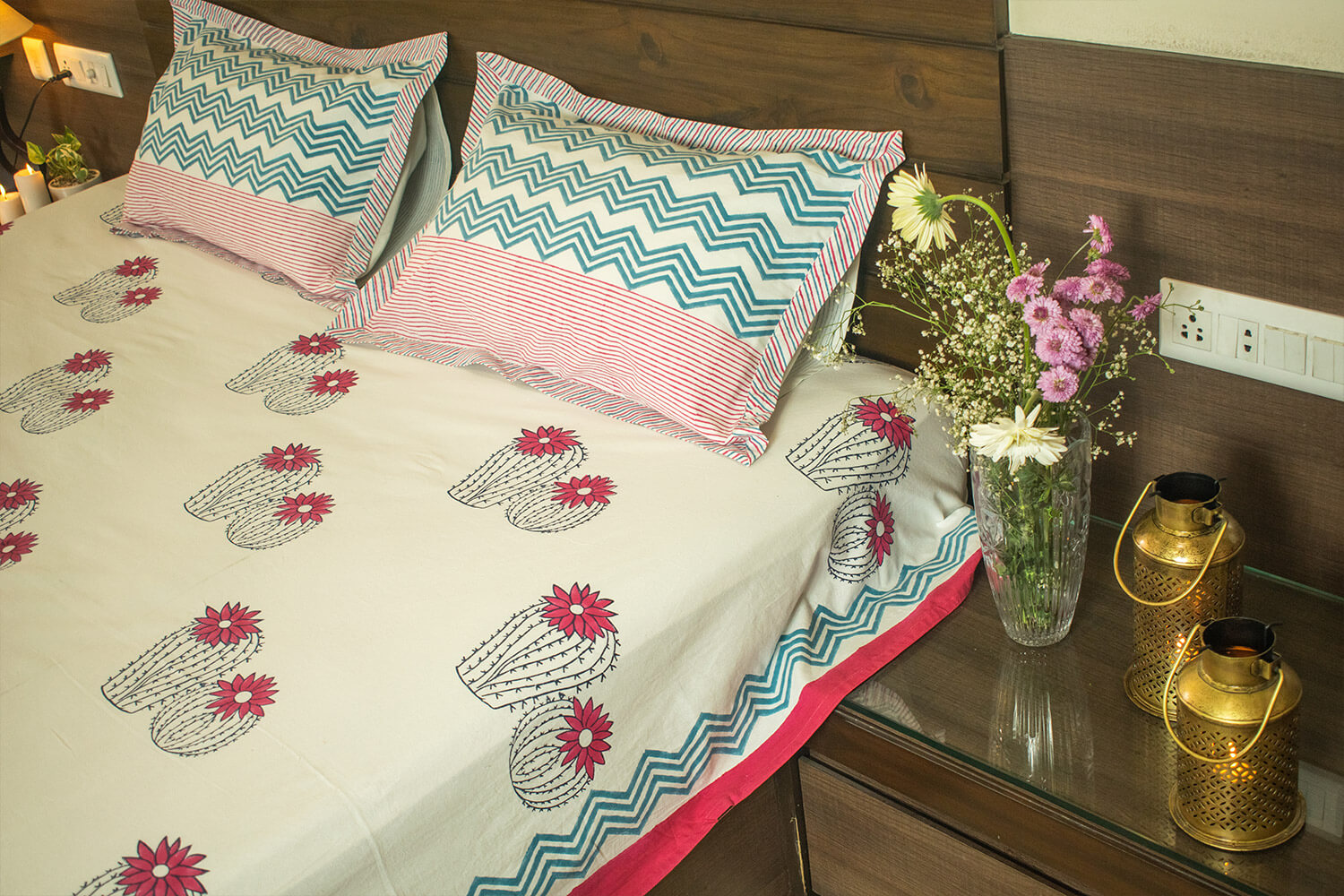 Registani Gulab - Hand block printed cotton bed sheets and pillow cases | Earthan