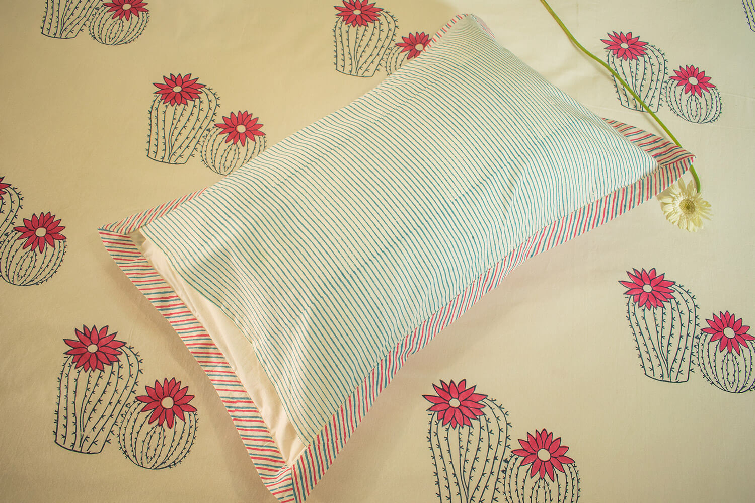 Registani Gulab - Hand block printed cotton bed sheets and pillow cases | Earthan