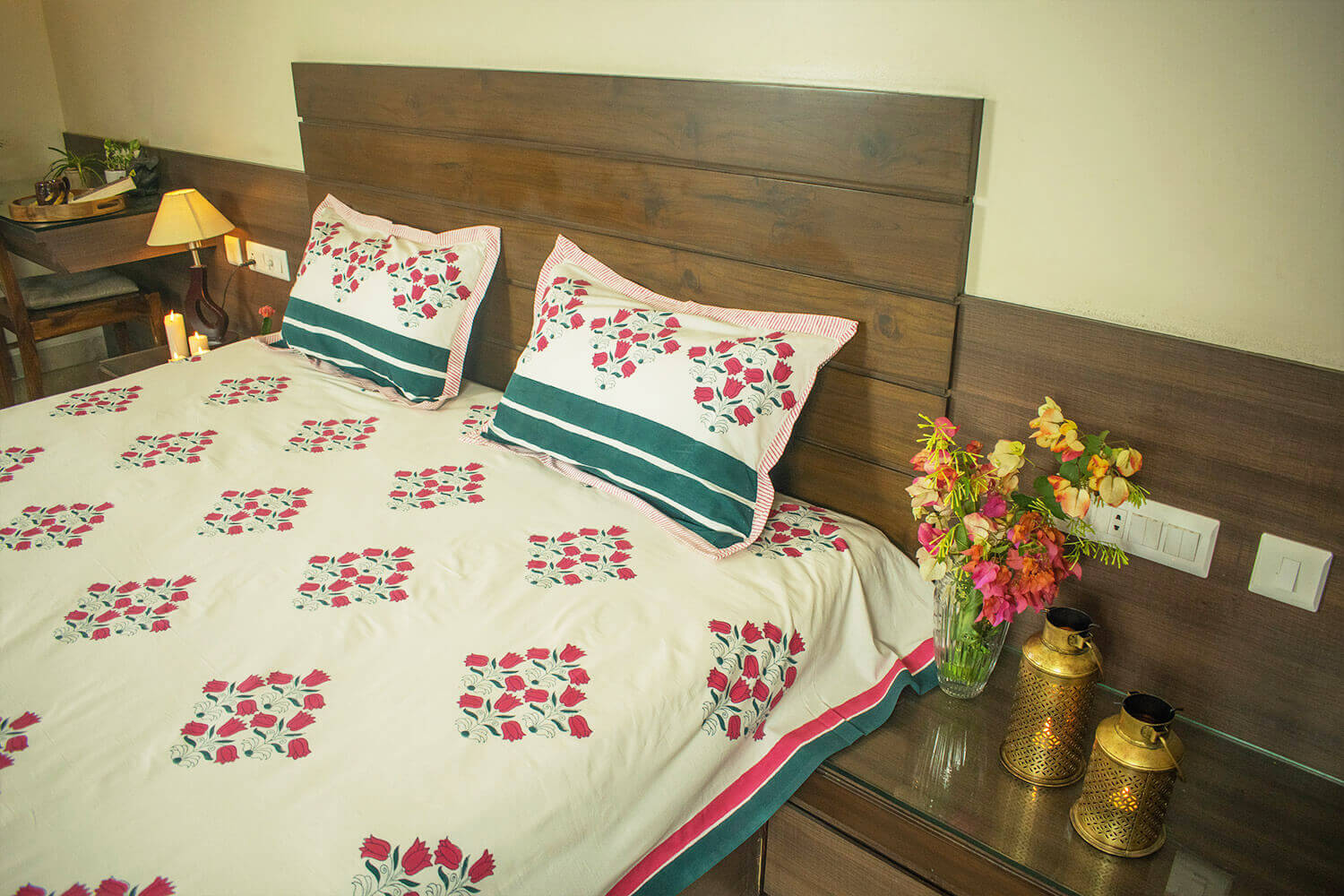 Tulip Phool - Hand block printed cotton bedsheets and pillow cases | Earthan