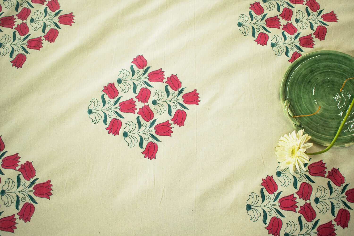 Tulip Phool - Hand block printed cotton bedsheets and pillow cases | Earthan